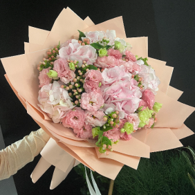  İstanbul Florist Rosa Hortensie und Lisianthus