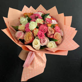  İstanbul Flower Delivery Bouquet of 27 Colorful Roses